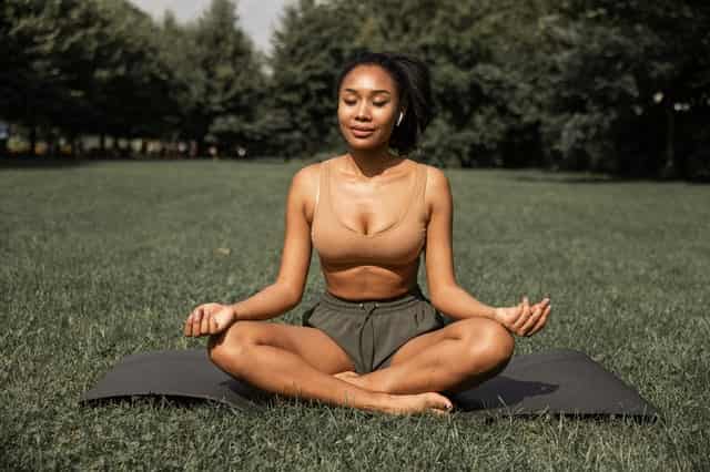 woman doing mindful meditation